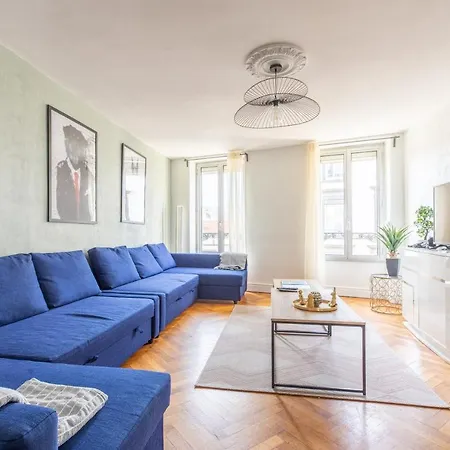 Appartement Hyper Centre F2 Etat Unis